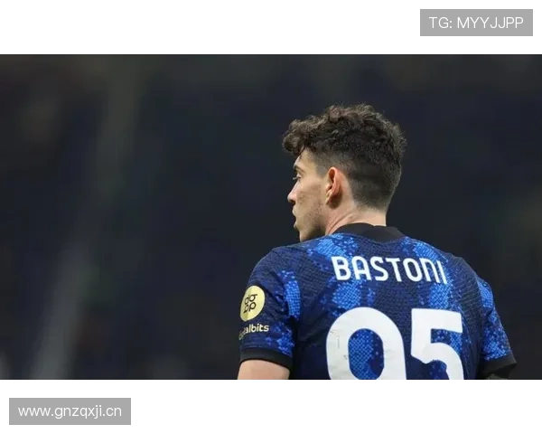 利物浦防线频繁被打身后,暴露压迫结构失效对防守稳定性的影响